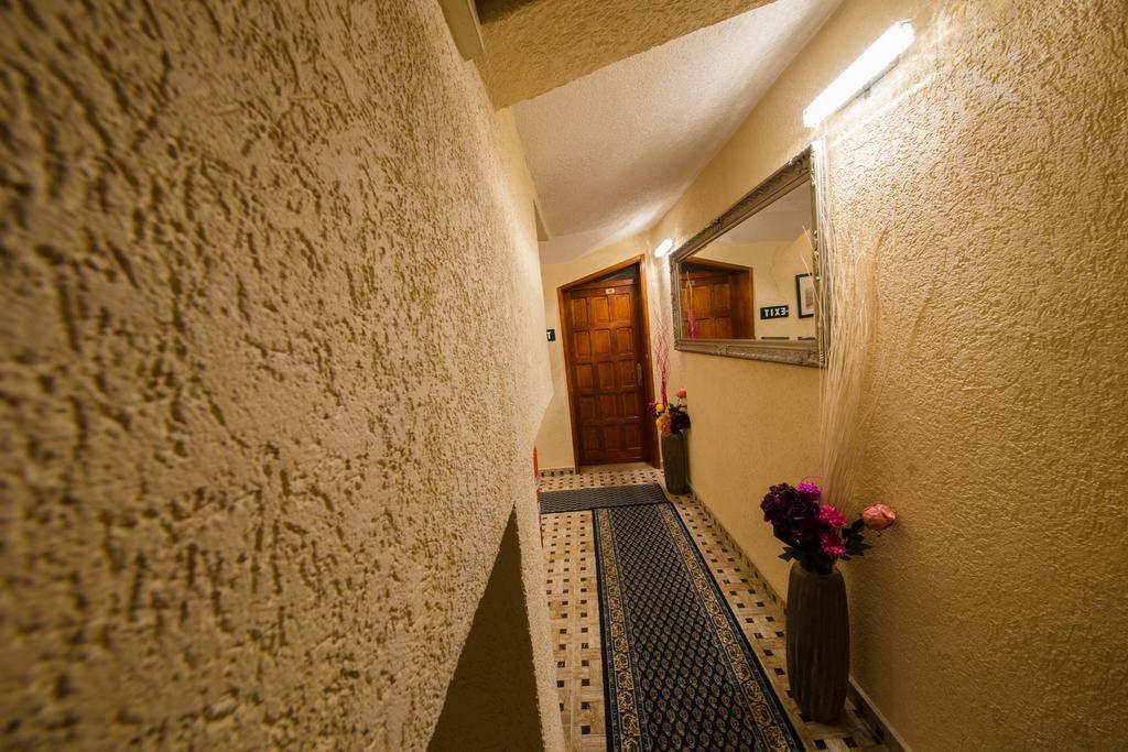 Hotel Ideal Podgorica Bagian luar foto