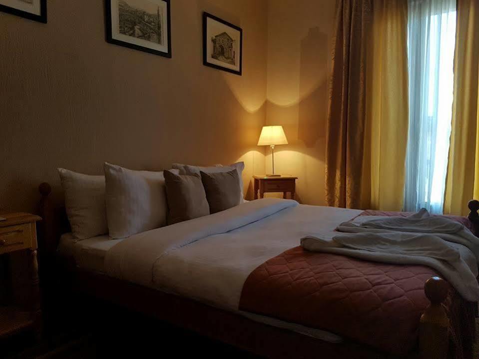 Hotel Ideal Podgorica Bagian luar foto