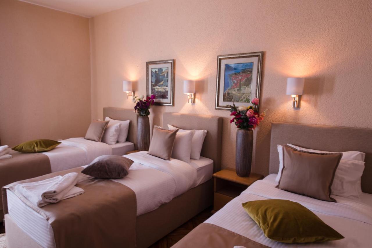 Hotel Ideal Podgorica Bagian luar foto