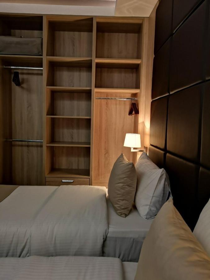 Hotel Ideal Podgorica Bagian luar foto